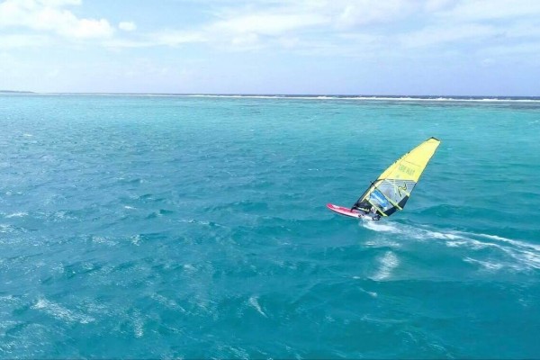 windsurf-lagon-raiatea-activites